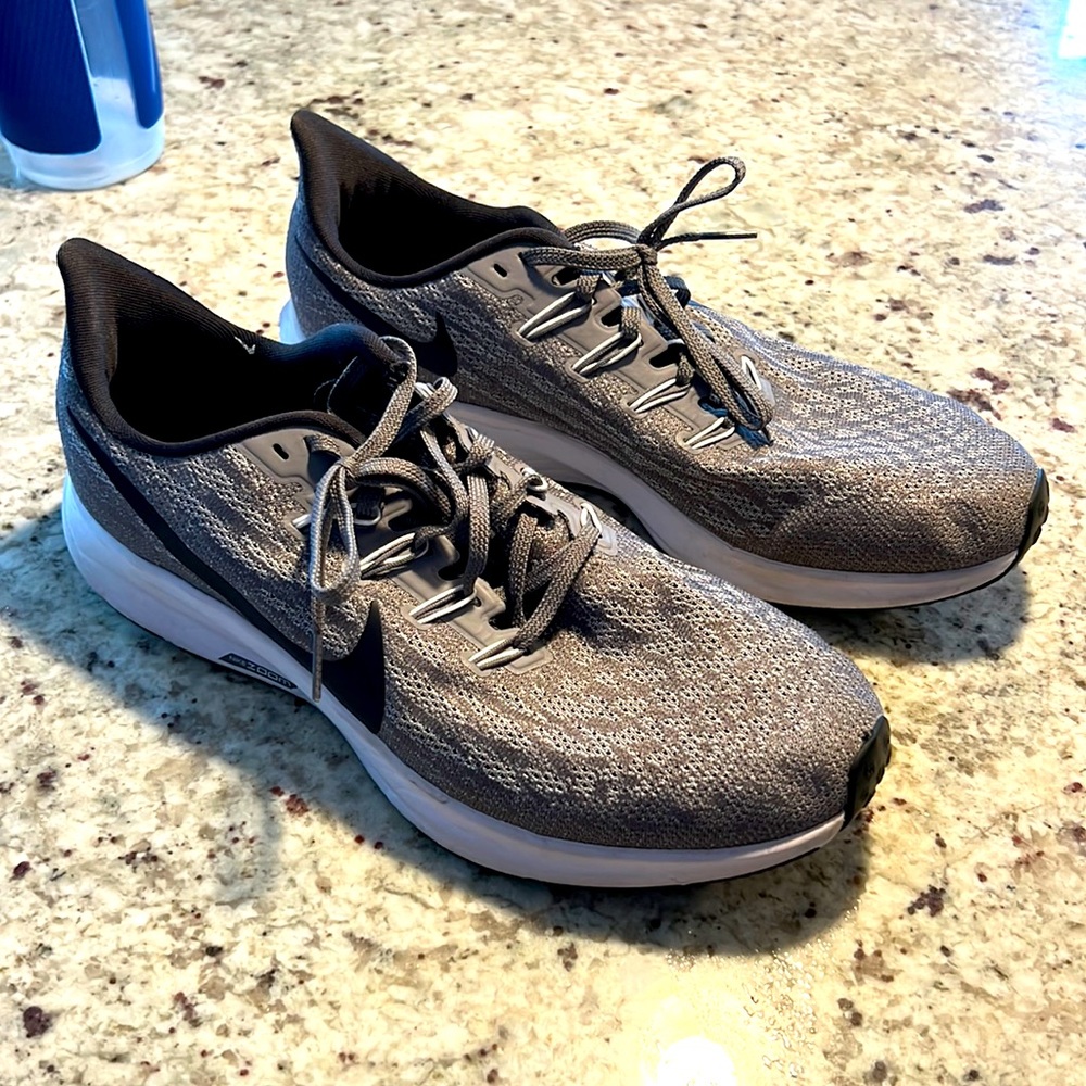 Nike zoom Pegasus 36 women’s size 12
